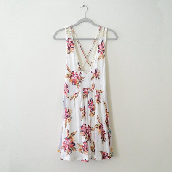 Free People Dresses & Skirts - FREE PEOPLE - Bohemian White Floral Dress